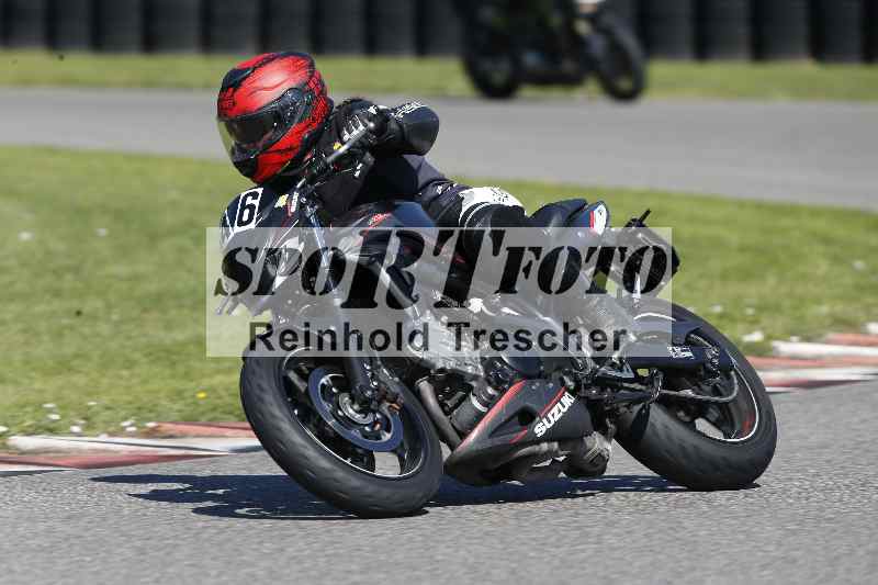 Archiv-2025/43 08.08.2025 Discover the Bike ADR/Bike 2 gelb/46